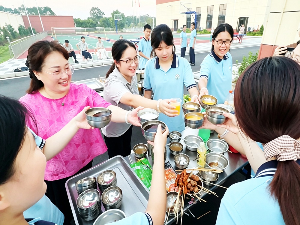 湘西正规青少年素质教育学校怎么联系